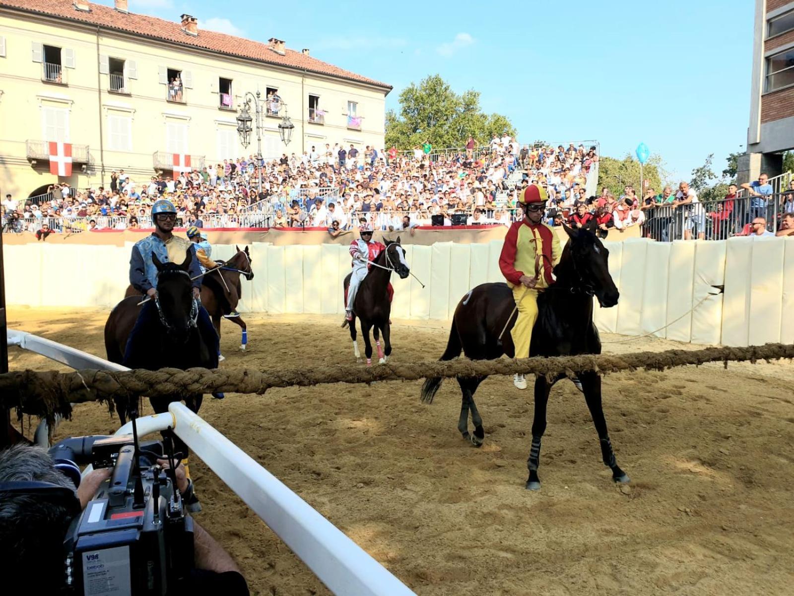 Appartamento Mi & Ti CastellʼAlfero エクステリア 写真